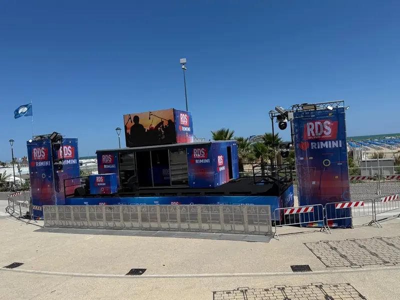 Palco RDS con ledwall sul lungomare di Rimini