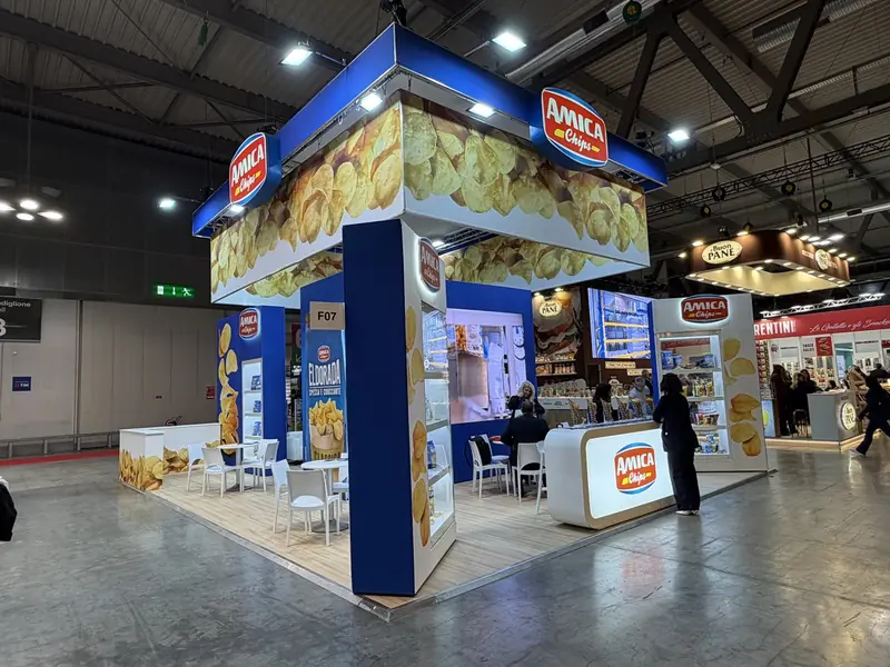 Stand Amica Chips blu a due livelli
