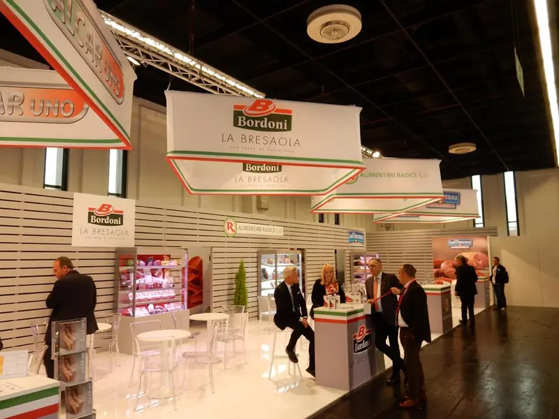 Stand Bordoni con espositori