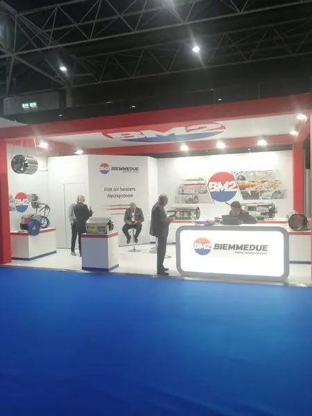 Stand Siemmedue con banco luminoso